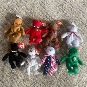 8 Ty Teenie Beanie Baby bears. No flaws